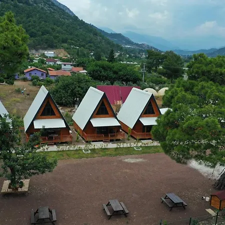Lalin Aparthotel *