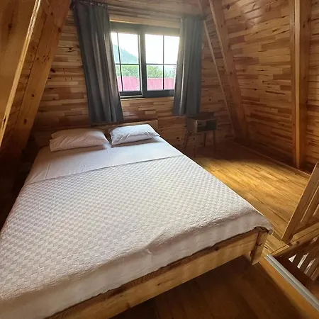 Aparthotel Lalin *