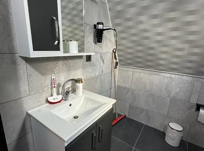 Lalin شقة فندقية *